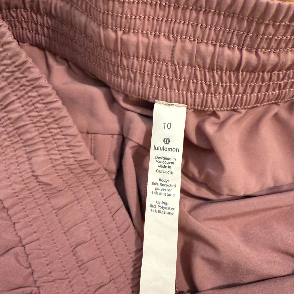 Women Lululemon Spring Break Away Short II *3" Quicksand Size 10 Athleisure - Picture 6 of 10
